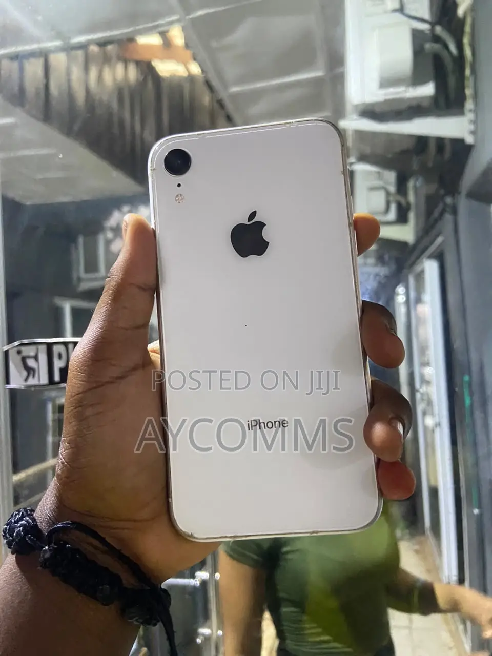Apple iPhone XR 128 GB White