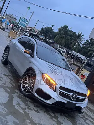 Mercedes-Benz GLA-Class 2015 Silver