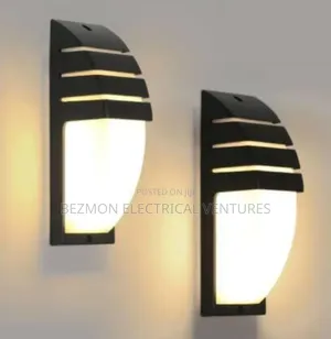 Waterproof Fence Light Available for Sale