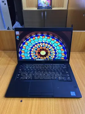 Laptop Dell Latitude 7390 8GB Intel Core i5 SSD 256GB