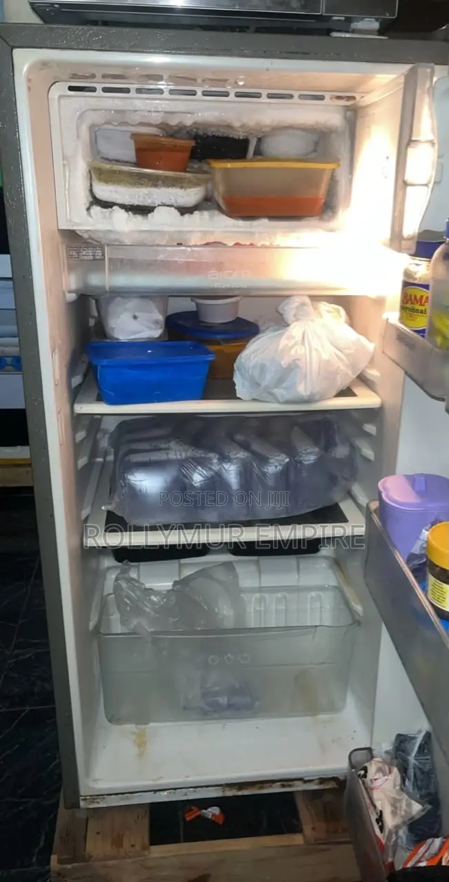 Refrigerator