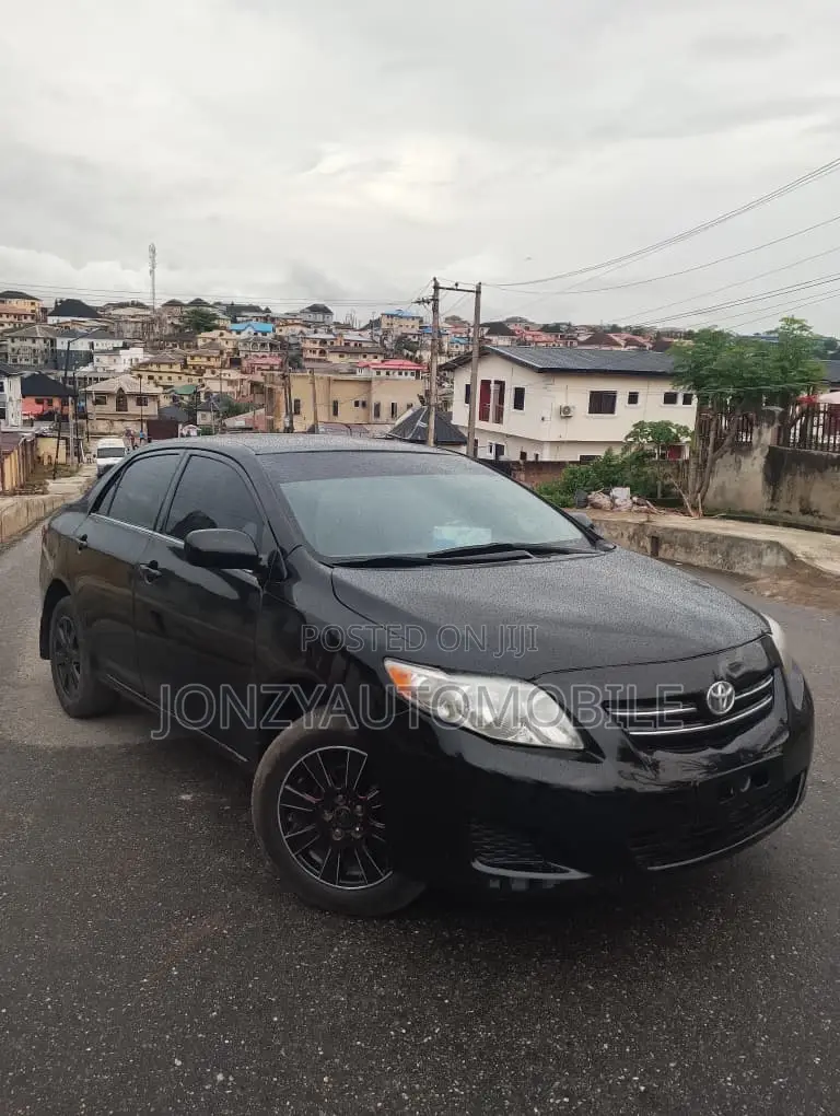 Toyota Corolla 2010 Black