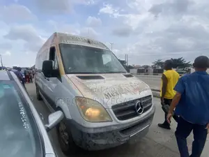 Mercedes-Benz Sprinter 2009 White