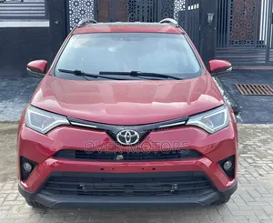 Toyota RAV4 2015 Red