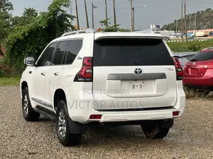 Toyota Land Cruiser Prado 4.0 Petrol TX-L 2019 White