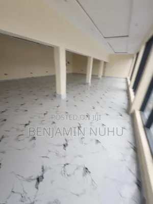 A 178.45sqm on the 1st Floor, With a Show Glass
