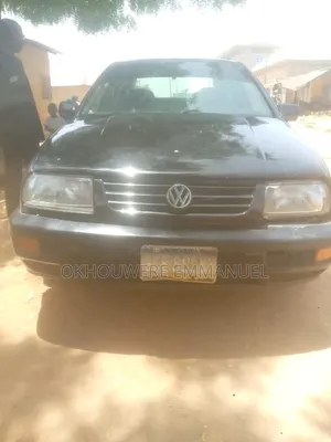 Volkswagen Vento 1996 Black