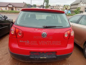 Volkswagen Golf 2.0 FSI Comfortline 2006 Red