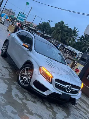 Mercedes-Benz GLA-Class 2016 Silver