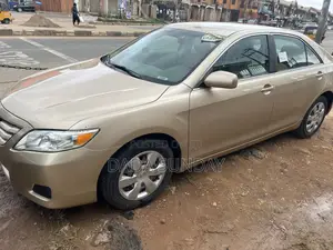 Toyota Camry 2010 Gold