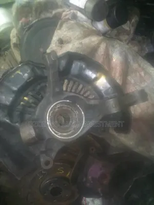 Front Hub for Toyota Venza