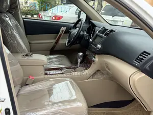 Toyota Highlander Limited 2012 White