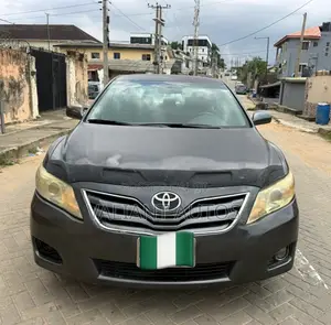 Toyota Camry 2011 Gray