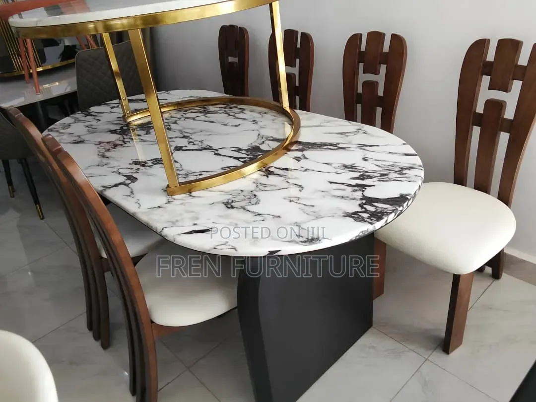 Dining Table With 8 Chair Available