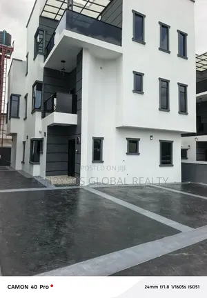 4bdrm Duplex in Bodija, Ibadan. for sale