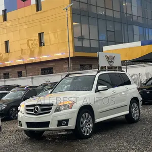 Mercedes-Benz GLK-Class 2009 White