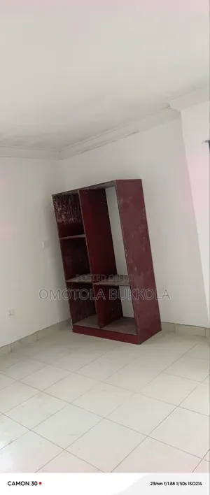 2bdrm Block of Flats in In An Estate, Ado / Ajah for rent