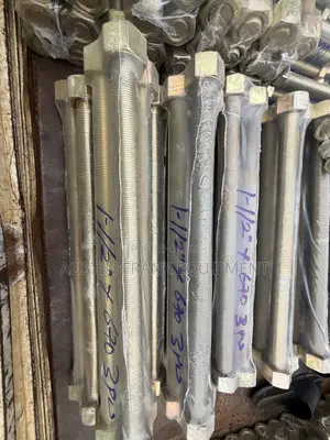 11/2 *670mm Stud Bolt and Nut