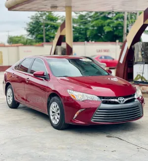 Toyota Camry 2017 Burgundy