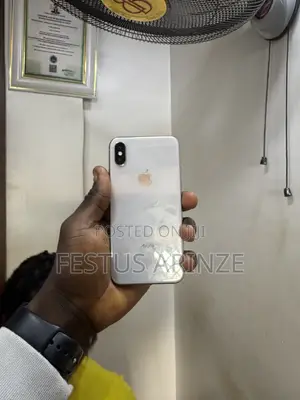 Apple iPhone X 64 GB Silver
