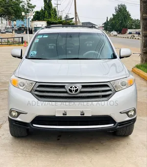 Toyota Highlander 2013 Silver