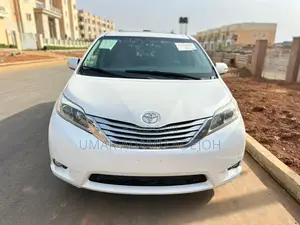 Toyota Sienna 2015 White