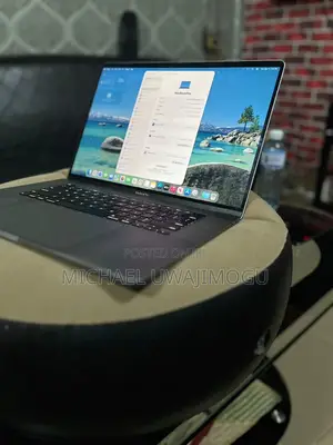 New Laptop Apple MacBook 2019 16GB Intel Core i7 SSHD+SSD 512GB