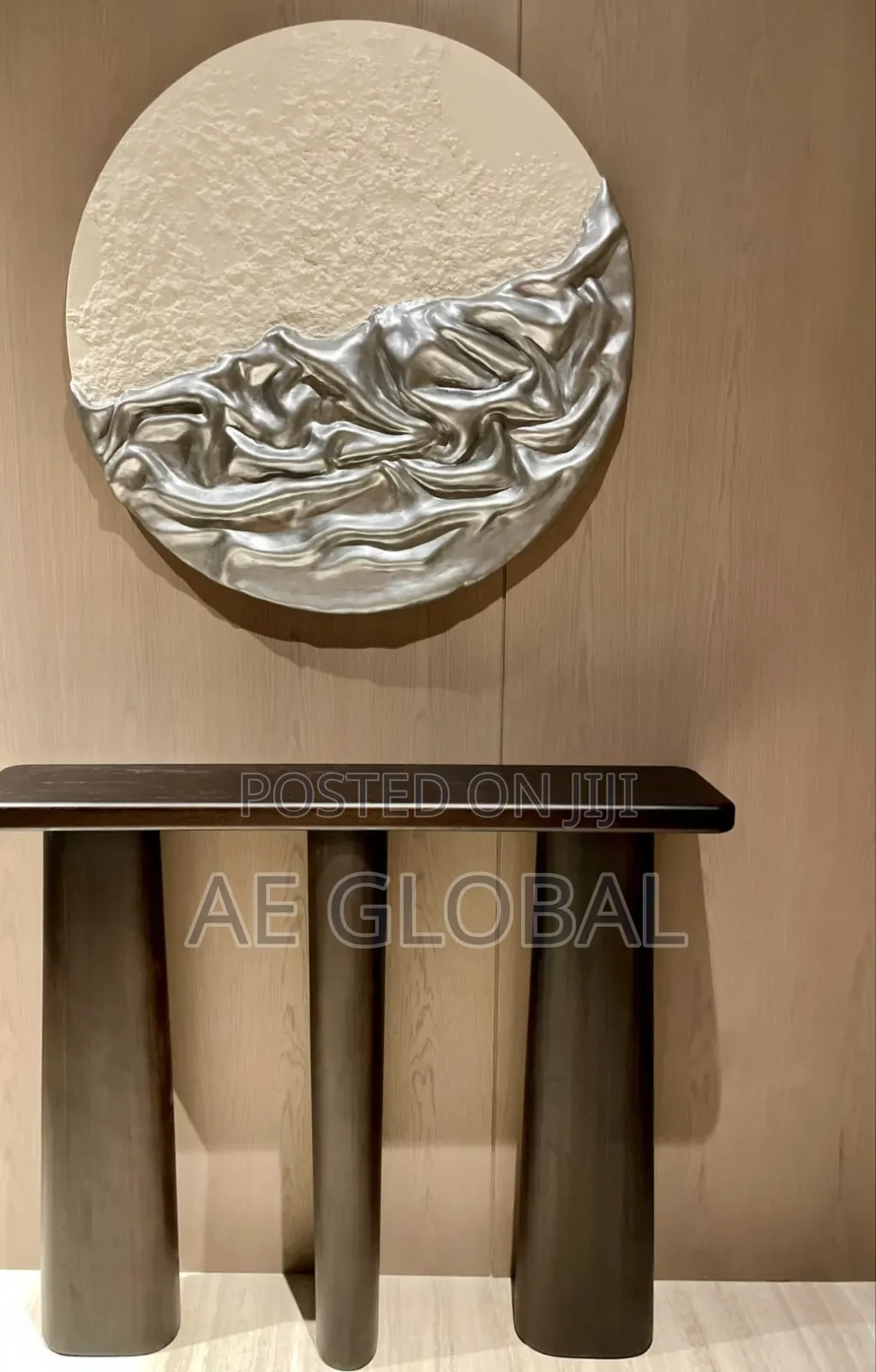 Luxurious Vanities Console Table