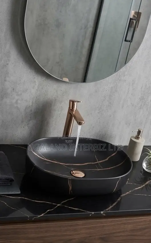Modern Oval Countertop Basin.