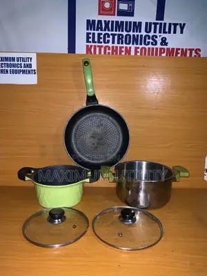 Neatly Used 3 Pieces Cookware Set