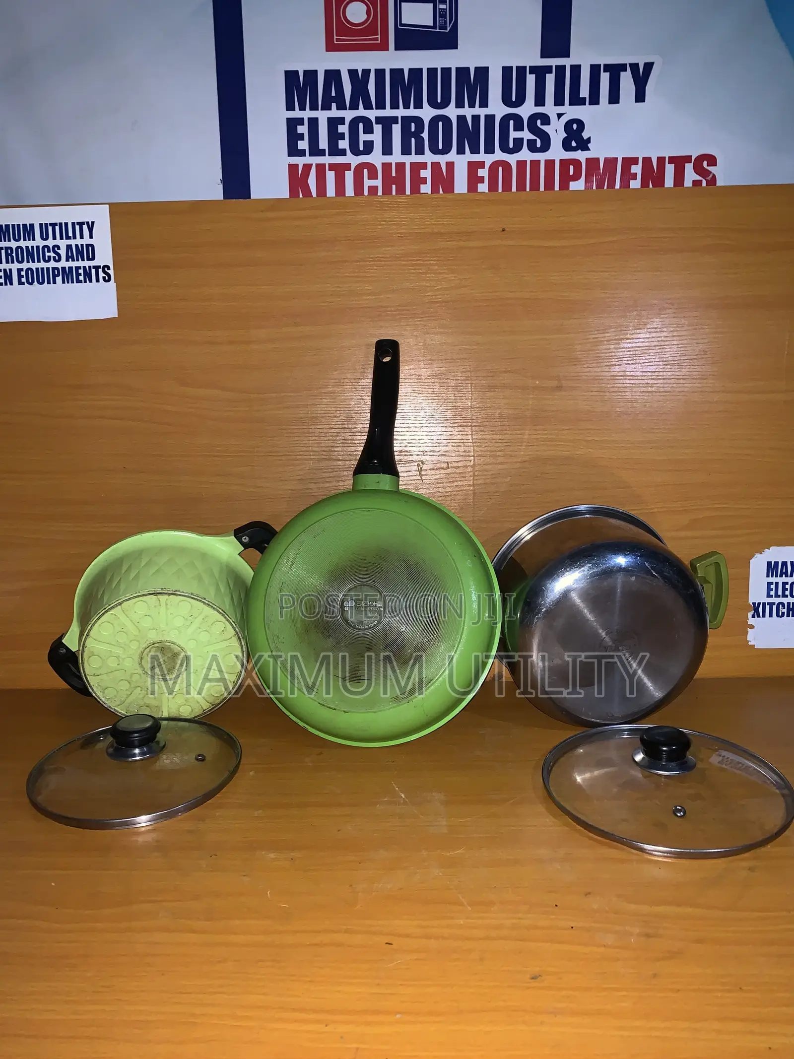 Neatly Used 3 Pieces Cookware Set