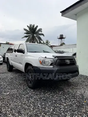 Toyota Tacoma Access Cab 4x4 2.7L 4-Cyl. 4-Speed Automatic 2013 White