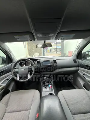 Toyota Tacoma Access Cab 4x4 2.7L 4-Cyl. 4-Speed Automatic 2013 White