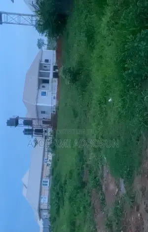 800 Square Meter Land for Sale