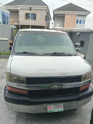 Chevrolet Express 2500 2005 White