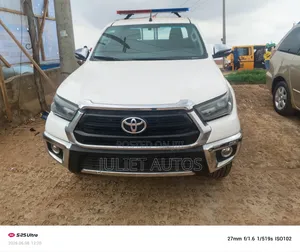 Toyota Hilux 2017 White