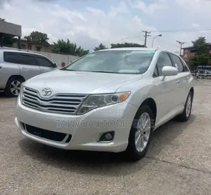 Toyota Venza XLE 2012 White
