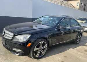 Mercedes-Benz C300 2010 Black