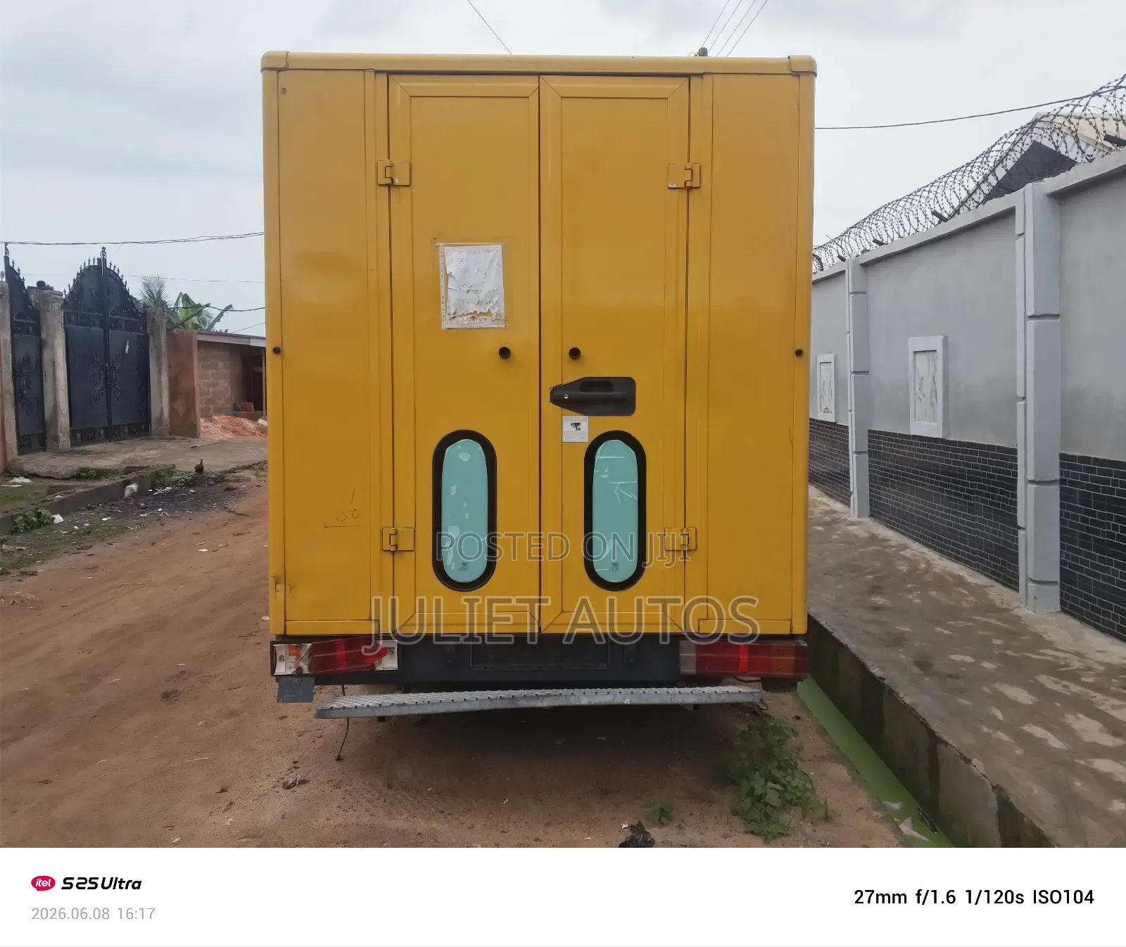Mercedes-Benz Sprinter 2005 Yellow