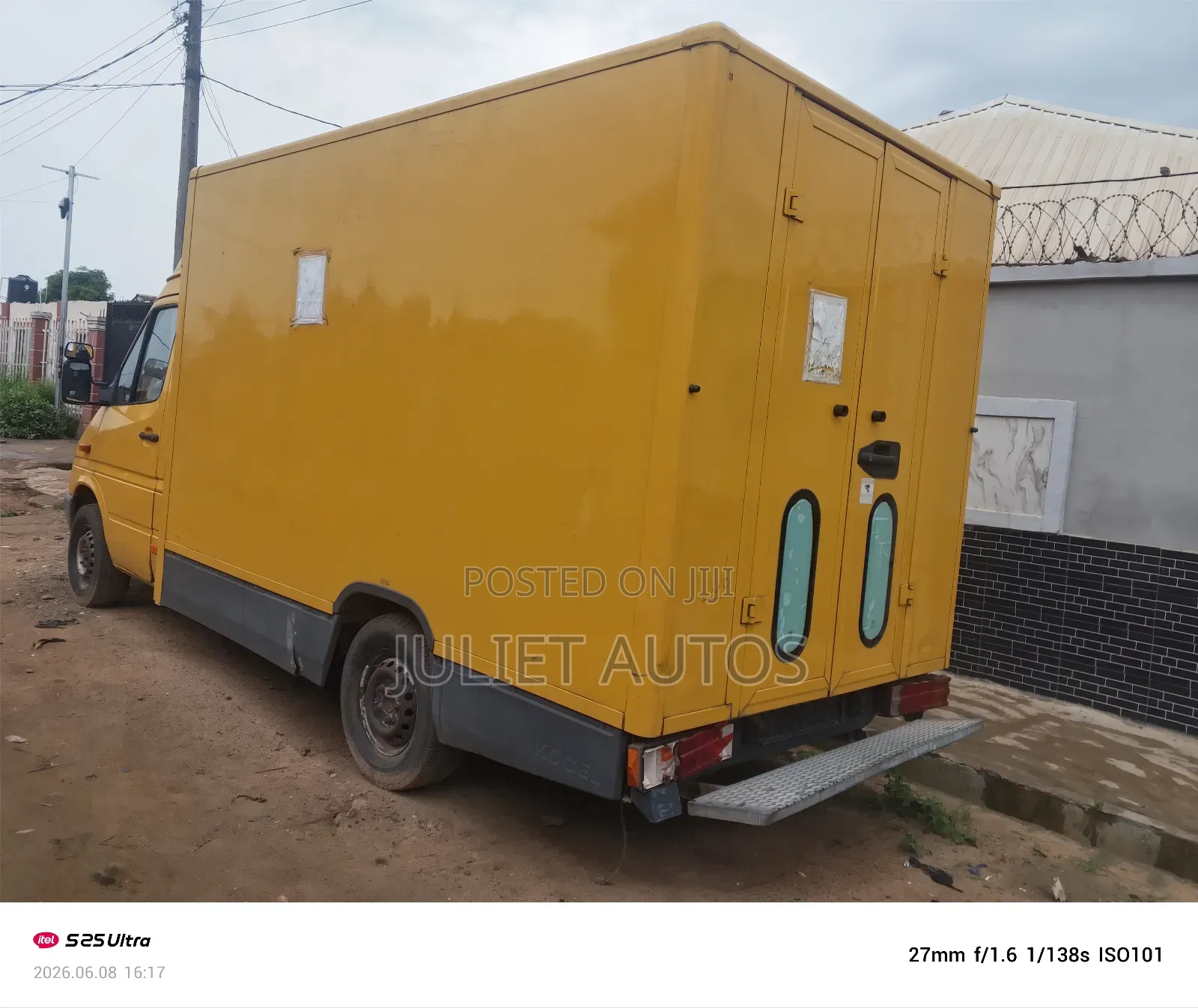 Mercedes-Benz Sprinter 2005 Yellow