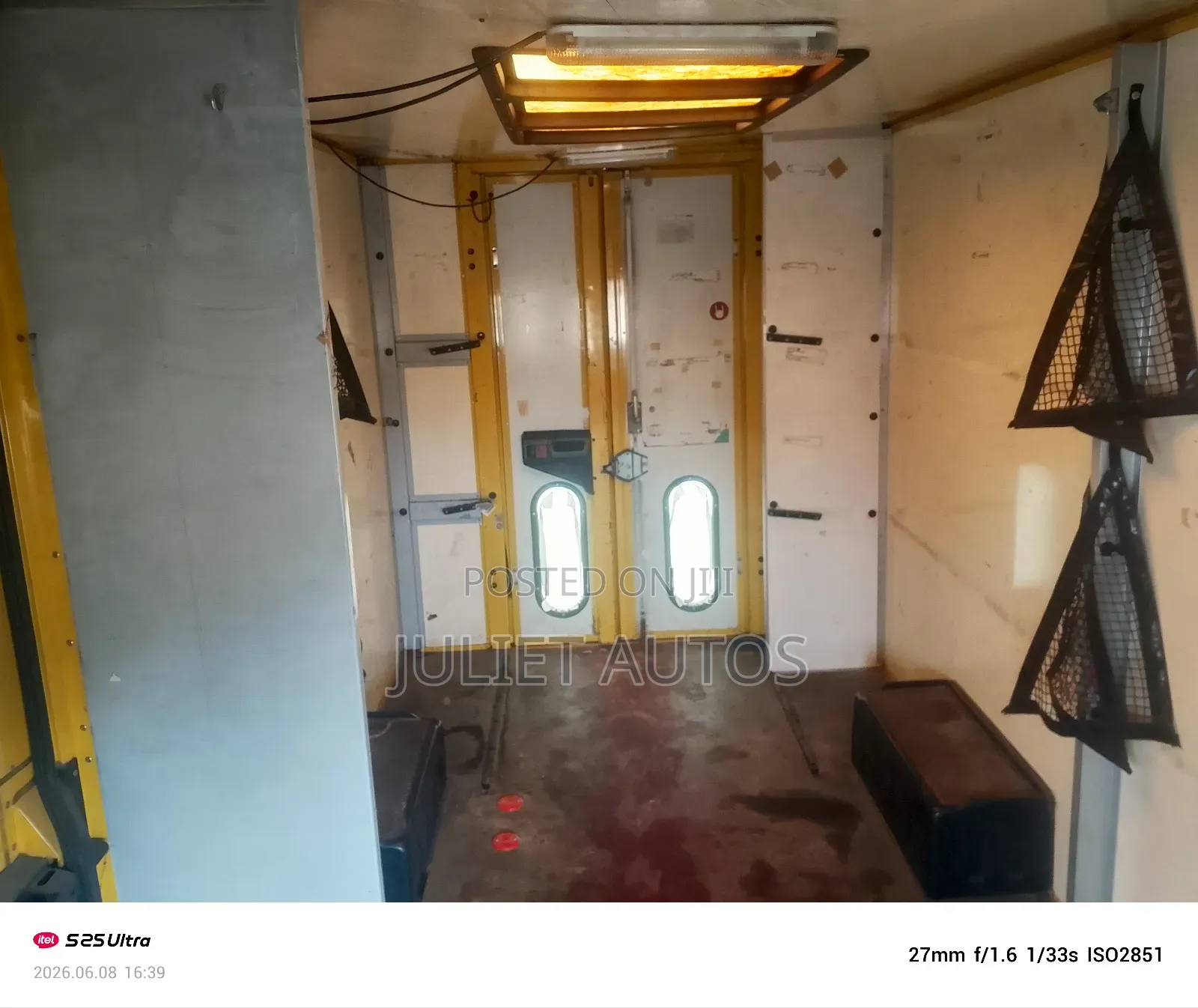 Mercedes-Benz Sprinter 2005 Yellow