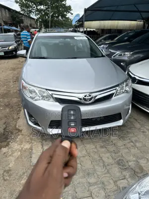 Toyota Camry 2014 Silver