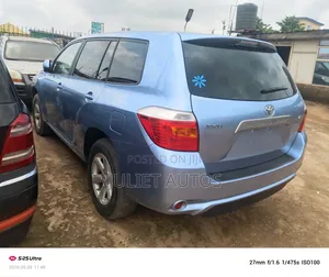 Toyota Highlander 2010 Blue