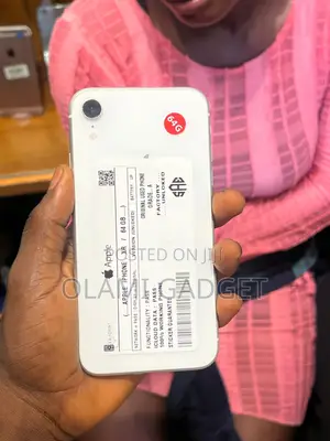 Apple iPhone XR 64 GB White