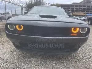 Dodge Challenger GT AWD 2019 Black