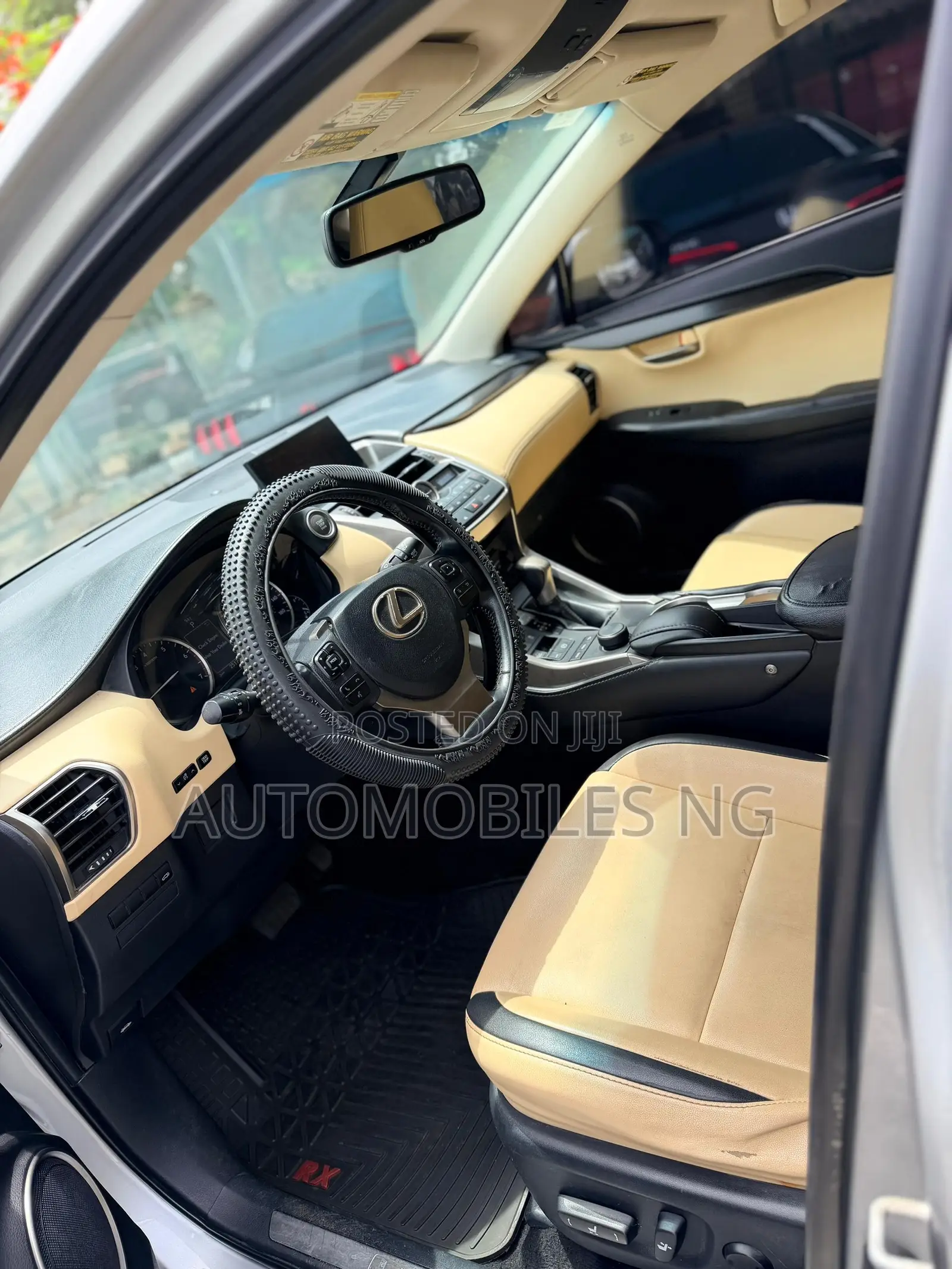 Lexus NX 2015 Silver