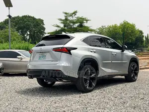 Lexus NX 2015 Silver