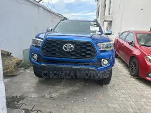 Toyota Tacoma 2018 Blue