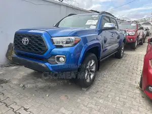 Toyota Tacoma 2018 Blue