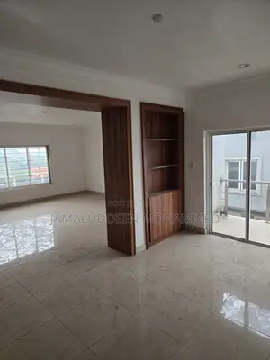 5bdrm Townhouse / Terrace in Maitama for rent